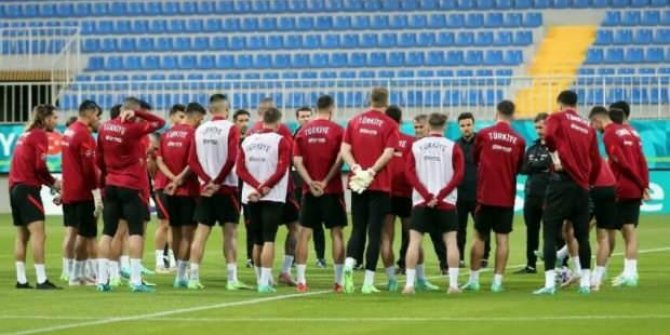Çağlar Söyüncü ve Umut Meraş takımla birlikte çalıştı!