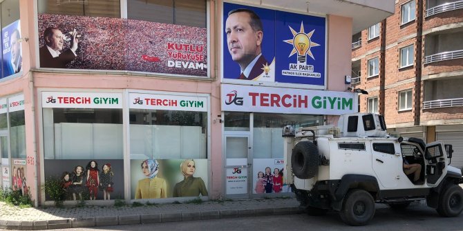 AK Parti'ye saldırı hazırlığındaki 4 kişi yakalandı