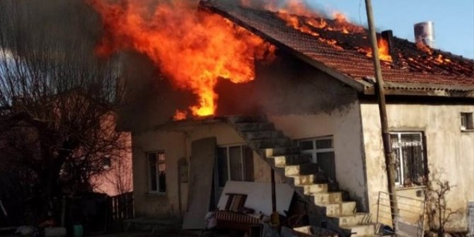 Seydişehir'de ev yangını söndürüldü