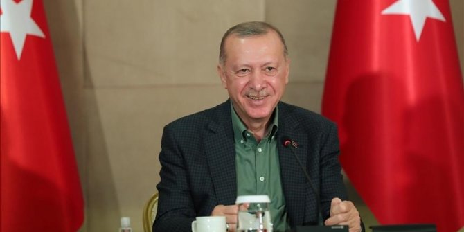 Erdogan o COVID-19: Svakom građaninu Turske dostupna je vakcina