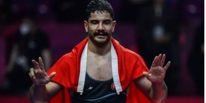 Taha Akgül'den tepki! 'Varsa yoksa futbol...'