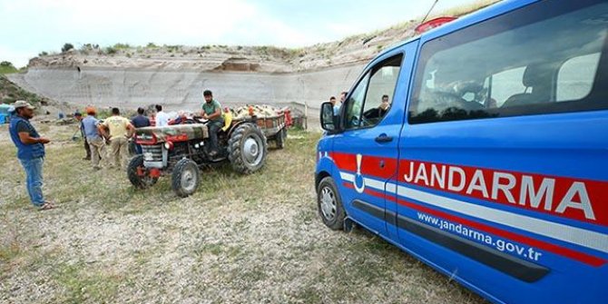 Ağılın tavanı çöktü: 58 küçükbaş hayvan telef oldu