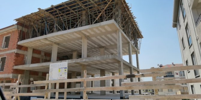 3'üncü kattan düşen inşaat işçisi, 7 gün sonra öldü