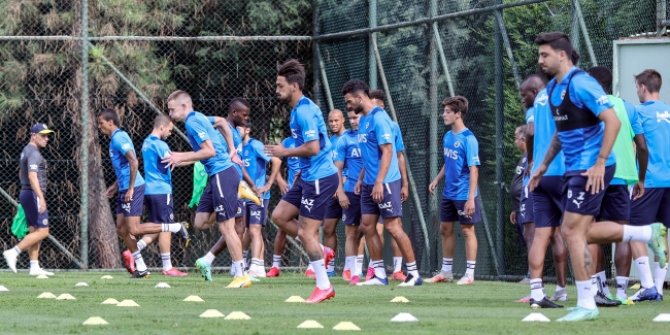 Fenerbahçe geleceğe umutla bakıyor