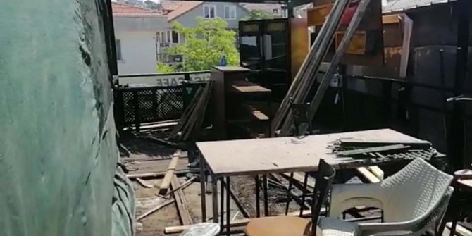 Kafe yandı