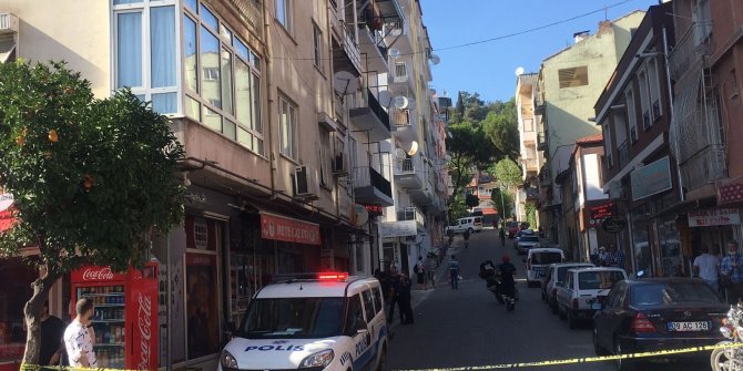 15 gündür haber alınamayan yaşlı kadın evinde ölü bulundu