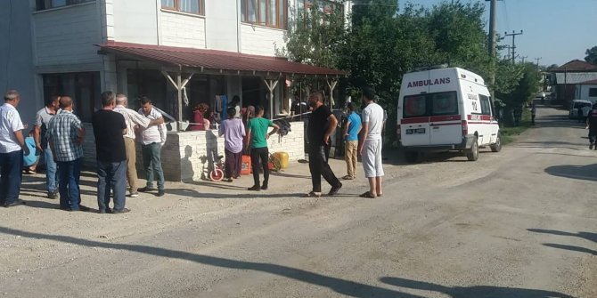 Acı olay: Ağabeyinin kullandığı kepçenin altında kaldı