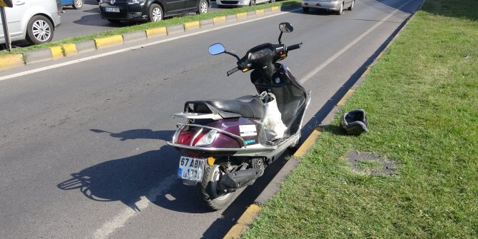 Babasını hastaneye götürmek isterken kaza yaptı