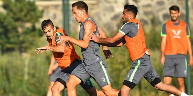 İttifak Holding Konyaspor, antrenman maçı ile hazırlıklarına devam etti
