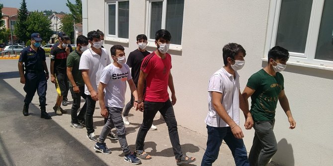 İnşaatlarda çalıştırılan 21 Afgan kaçak yakalandı