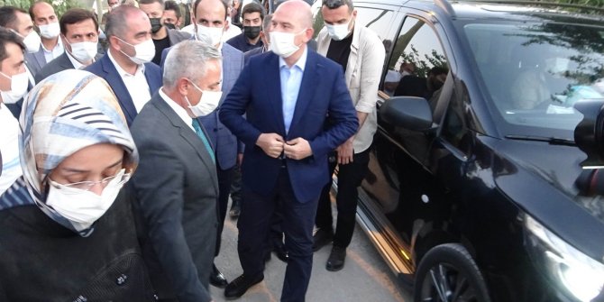 İçişleri Bakanı Soylu’dan katledilen ailenin yakınlarına taziye ziyareti