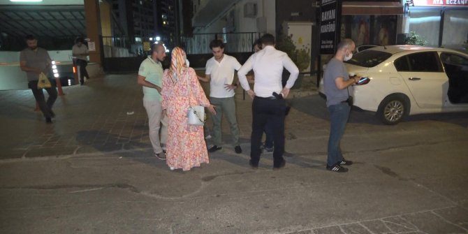 Boşanma aşamasındaki eşini tabancayla vurdu