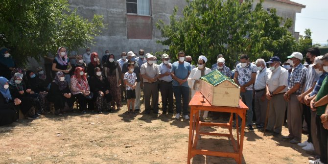 Yunanistan tarafından açılan ateşle öldürülen Durgun, toprağa verildi