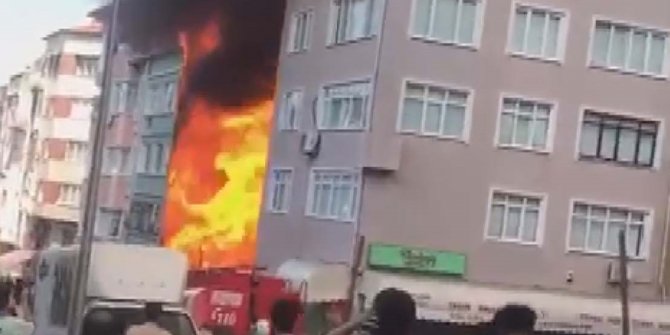Hurda deposunda yangın
