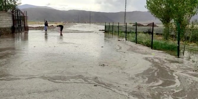 Doğubayazıt'ta sel