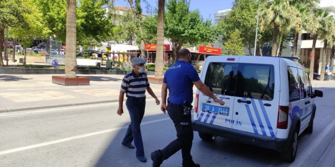 Kızının gözü önünde damadını bıçakladı