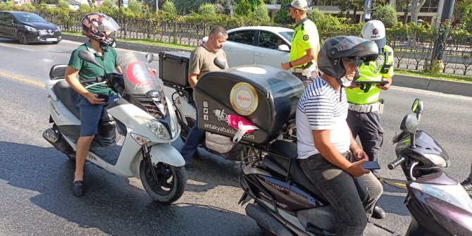 Fatih'te motosiklet denetimi