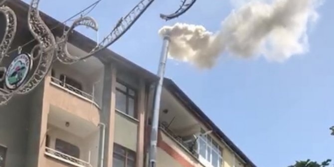 Bacada çıkan yangın paniğe neden oldu