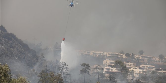 Požar zahvatio više stambenih područja na jugu Turske