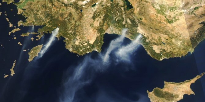 Köyceğiz yangının dumanları Rodos’a ulaştı
