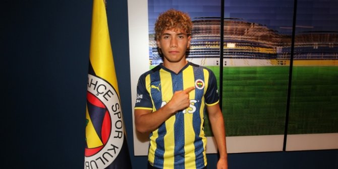 Fenerbahçe, genç sol beki kadrosuna kattı