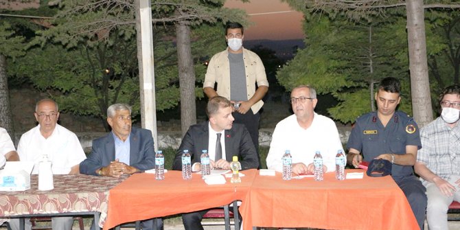 Yunak’ta mahalle ziyaretleri sürüyor