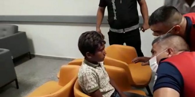 Çocuğun kaşına saplanan olta kancasını acil serviste itfaiye çıkardı