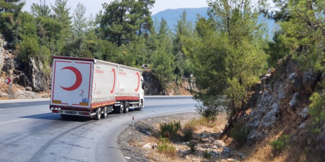 Kızılay, sel bölgelerinde yardım çalışmalarına başladı