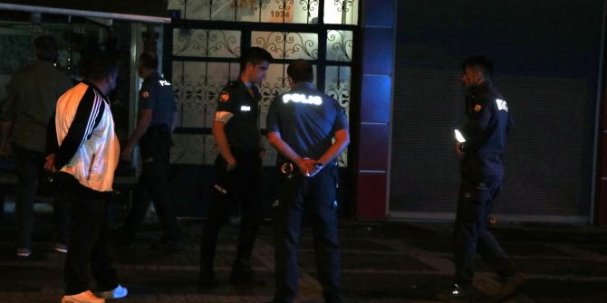 Tartıştığı oğlunu makasla yaraladı