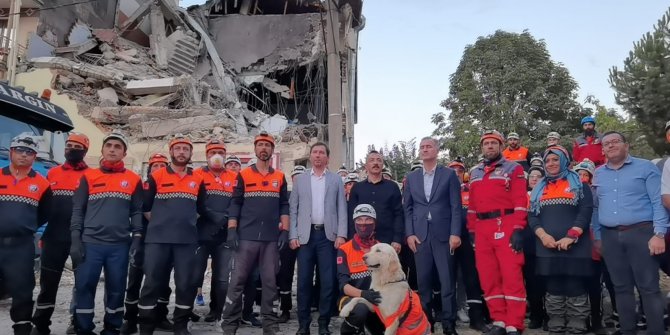 İnegöl Belediyesi’nin enkaz ve yaralı kurtarma tatbikatı gerçeği aratmadı