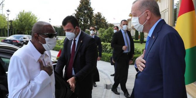 Cumhurbaşkanı Erdoğan, Conde ile görüştü