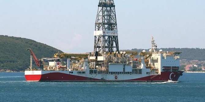 Yavuz Sondaj Gemisi Haydarpaşa Limanı'nda