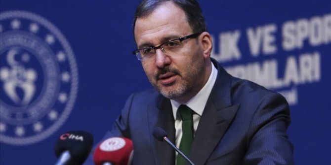 Bakan Kasapoğlu, milli okçuları tebrik etti