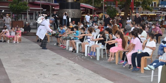 Çocuklar virüse karşı eğlenerek bilinçlendirildi