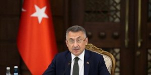 Le vice-président turc Fuat Oktay discute avec Margaritis Schinas des questions de sécurité et d'immigration