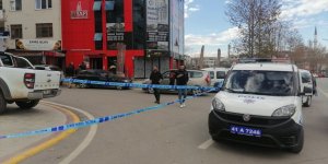 Kocaeli'de silahlı kavgada baba ile oğlunu yaralayan şüpheliye adli kontrol