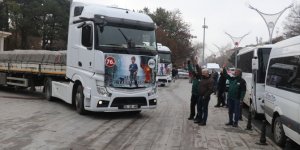Erzincan'dan Suriye'ye gıda, kışlık giysi ve yakacak malzemesi gönderildi