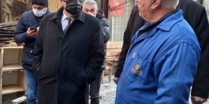 Beypazarı Kaymakamı Oktay Erdoğan dükkanı yanan esnafı ziyareti etti