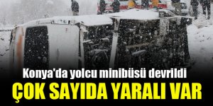 Konya'da yolcu minibüsü devrildi