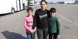 Ukrayna'dan tahliye edilen Azerbaycan vatandaşları Türkiye'ye müteşekkir