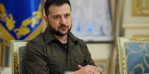 Zelenskiy: "Mariupol'e girişi askeri yöntemlerle sağlamak imkansız"