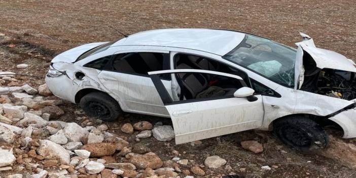Karaman’da otomobil yoldan çıkarak takla attı: 2 ölü, 1 yaralı