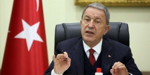 Milli Savunma Bakanı Akar: "Testleri pozitif çıkanları askere almıyoruz, erteliyoruz"