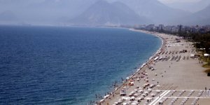 Antalya'ya en çok turist Rusya ve Ukrayna'dan geldi