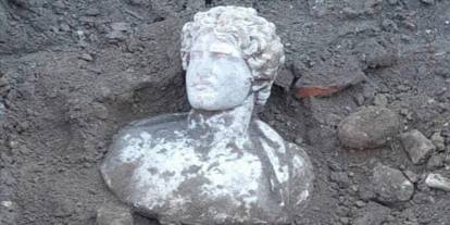 Düzce'de İmparator Hadrian dönemine ait büst bulundu