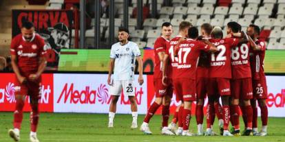 Antalyaspor, Adana Demirspor'u 2-1 yendi