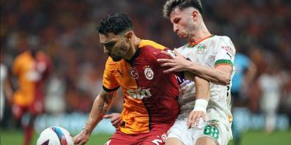 Galatasaray, Alanyaspor'u kendi evinde yenerek liderliğini sürdürdü