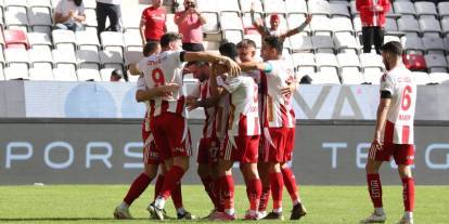 Antalyaspor evinde Bodrum FK'yı mağlup etti