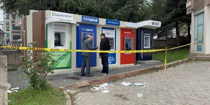 ATM’de işlem yaparken boynundan vuruldu, hayatını kaybetti