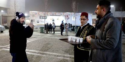 Konya'da gelen misafirlere özel ikram